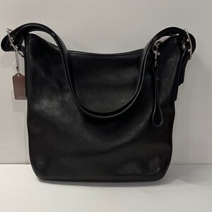 Coach - 9326 Elegant Black Leather Women's Bag